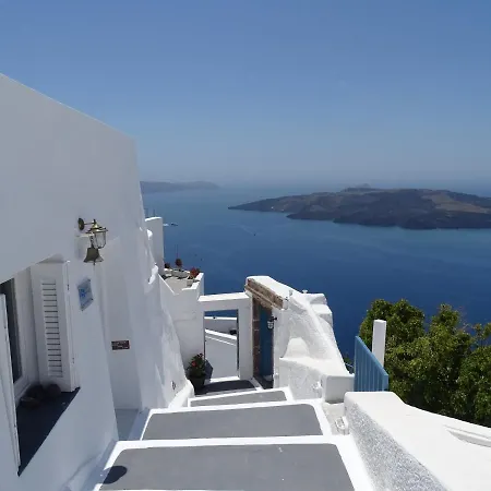 Anemos Caldera View 招待所