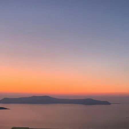 Anemos Caldera View 招待所 费拉