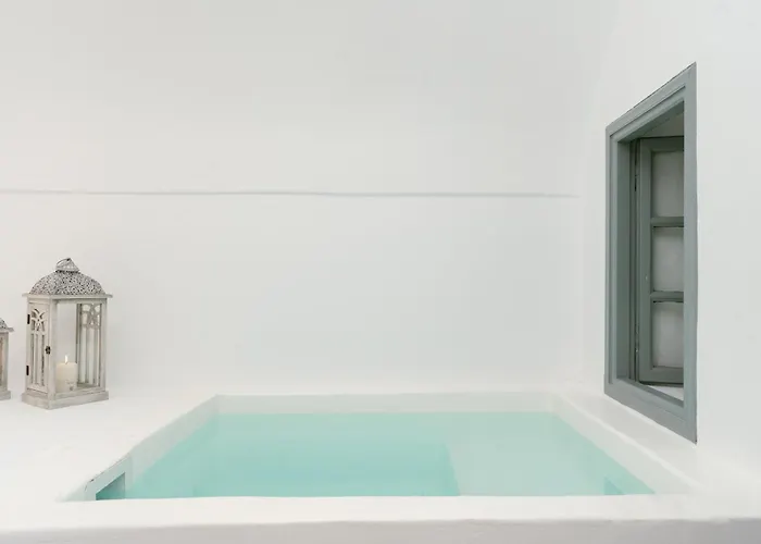 Anemos Caldera View Тира