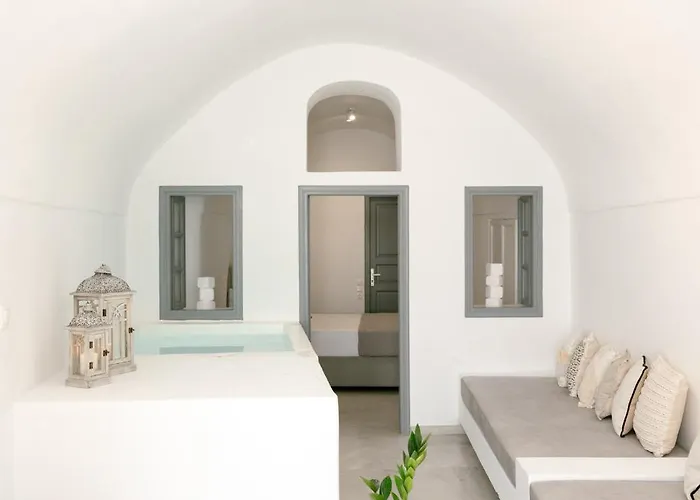 Anemos Caldera View Fira (Santorini)